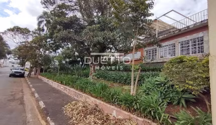 Casa à venda no bairro Arujazinho IV em Arujá/SP