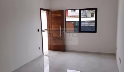 Sobrado Novo de 03 dormitórios sendo 01 suíte, à venda na Vila Ipiranga, Mogi das Cruzes - SP