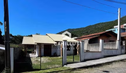 Casa com 2 dormitórios à venda, 102 m² por R$ 795.000 - Ribeirão da Ilha - Florianópolis/SC