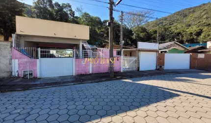 Casa com 4 quartos à venda na Sandra Regina Mariano, 1092, Prado, Biguaçu por R$ 550.000