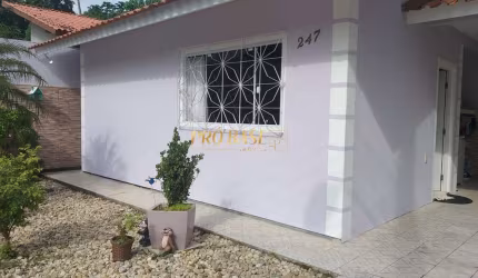 Casa com 2 quartos à venda na Rua Julieta da Silva Melo, 247, Forquilhas, São José por R$ 680.000
