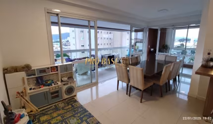 Apartamento com 3 quartos à venda na Avenida Barão do Rio Branco, 79, Centro, Palhoça por R$ 1.390.000