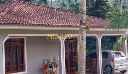 Casa com 3 quartos à venda na Humberto Kremer, 27, Colônia Santana, São José por R$ 583.000