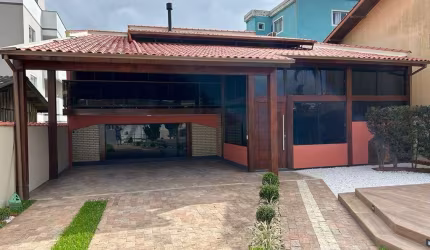 Casa com 4 quartos à venda na Manoel J. Rocha, 35, Forquilhinhas, São José por R$ 1.100.000