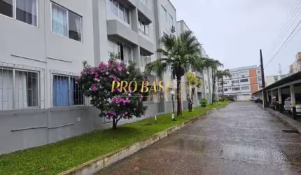 Apartamento com 2 quartos à venda na Avenida Irineu Bornhausen, 520, Campinas, São José por R$ 370.000