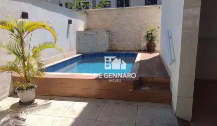 Praia Grande, Aviacao. Casa com 120m2 de area uti, com 3 dormitórios, 2 vagas de garagens e Piscina