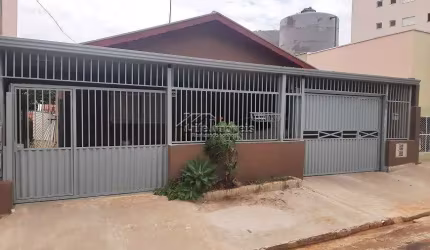 Casa com 3 quartos à venda na Lagoa Vereador Oscar Ghirardelli, 295, Jardim Santa Clara do Lago I, Hortolândia por R$ 600.000