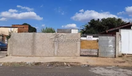 Terreno comercial para alugar na Praça dos Eucaliptos, 250, Parque dos Pinheiros, Hortolândia por R$ 1.140