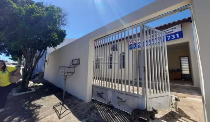Casa com 2 quartos à venda na Rua Lamartine Babo, 144, Jardim São Bento, Hortolândia por R$ 341.000