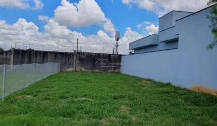 Terreno em condomínio fechado à venda na Avenida Olívio Franceschini, 2505, Parque São Miguel, Hortolândia por R$ 373.000