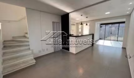 Casa em condomínio fechado com 2 quartos à venda na Rua Joaquim Marcelino Leite, 425, Jardim Interlagos, Hortolândia por R$ 430.000