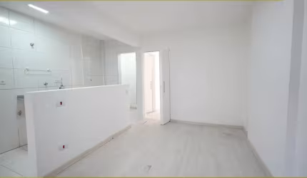 Apartamento Amplo com um dormitório, com elevador, sem garagem, na Rua Frei Caneca