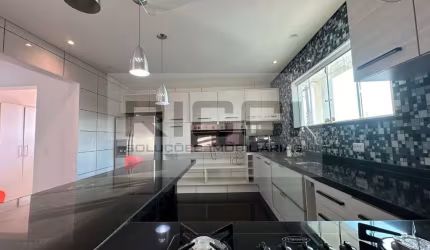 Condominio Aruã - Sobrado com 4 dormitórios à venda, 300 m² - Aruã - Mogi das Cruzes/SP
