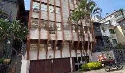 Conjunto Comercial com recepção e garagem.