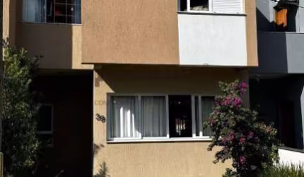 Casa 03 dormitórios no condominio verdes campos