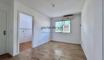 Apartamento de 02 dormitórios com vaga no sarandi