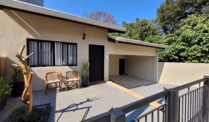 Casa térrea para venda  com186 m², 3 quartos, 1 suíte, com churrasqueira e piscina no bairro Nova Vinhedo no valor de R$1.249.000,00.