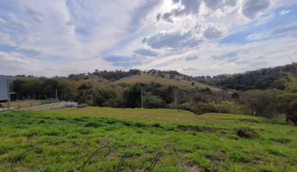 Terreno à venda no Condomínio Santa Mônica em Itupeva/SP.