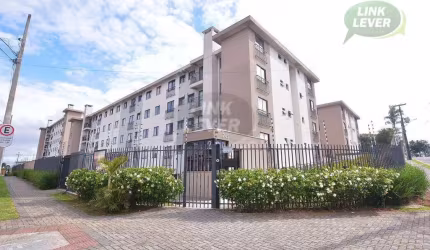 Apartamento com 3 dormitórios para alugar, 81 m² por R$ 2.907/mês - Cajuru - Curitiba/PR