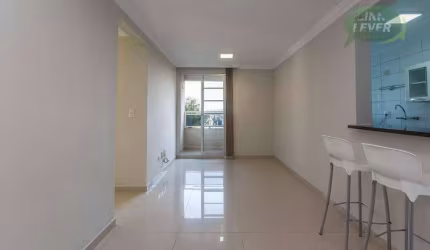 Apartamento com 3 dormitórios para alugar, 67 m² por R$ 3.136,00/mês - Cabral - Curitiba/PR