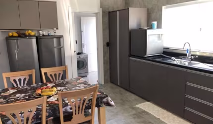 Sobrado com sala comercial, 3 dormitórios à venda, 240 m² por R$ 1.360.000 - Paese - Itapoá/SC