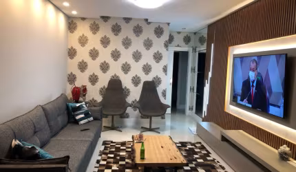 Apartamento novo no Centro mobiliado decorado e equipado