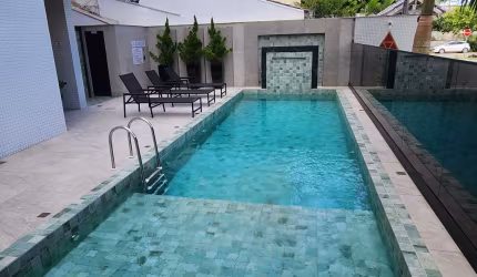 OPORTUNIDADE Apartamento novo na PRAIA BRAVA  com  VISTA DO MAR 4 suítes e 3 vagas
