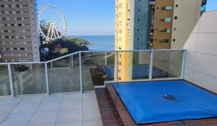 Diferenciado (Garden) quadra mar, novo com vista permanente da orla