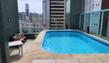 Cobertura duplex, 1 por andar, com piscina no Centro