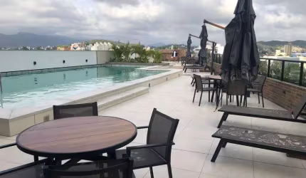 Apartamento para venda tem 60 metros quadrados com 2 quartos em Centro - Balneário Camboriú - SC
