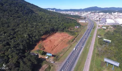 Terreno frente BR 101 marginal leste em Balneário Camboriú