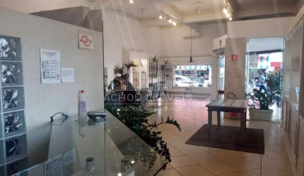 Comercial para Venda em Jaboticabal, Centro, 4 dormitórios, 1 suíte, 3 banheiros