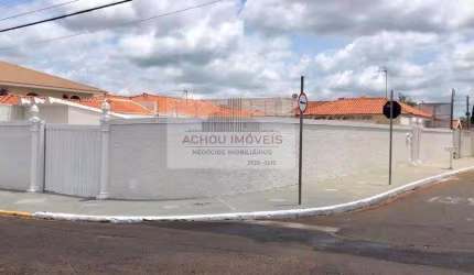 Casa para Venda em Jaboticabal, Nova Jaboticabal, 2 dormitórios, 1 banheiro, 5 vagas