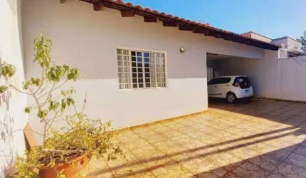 Casa para Venda em Londrina, Jardim Monte Sinai, 3 dormitórios, 1 suíte, 3 banheiros, 4 vagas