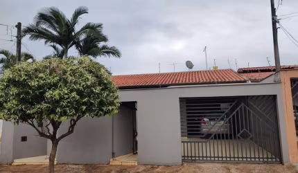 Casa para Venda em Londrina, JD ABUSSAFE, 3 dormitórios, 1 suíte, 2 banheiros, 1 vaga
