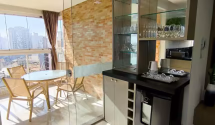 Apartamento de 02 dormitórios em meia praia Itapema/SC