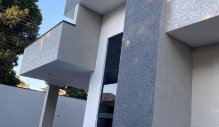 Casa em Conjunto Habitacional Requião  -  Maringá