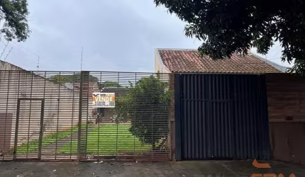 Casa em Parque Hortência  -  Maringá