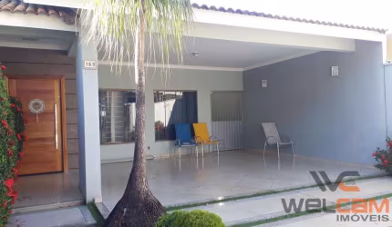 Casa 03 Dorm. em Centro  -  Mandaguari