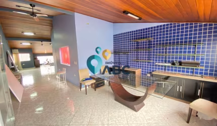 Sobrado a Venda, Nova Petrópolis, 3 dormitórios com suite, closet