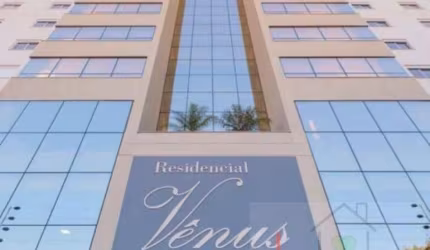 Apartamento para Venda em Cascavel, Centro, 3 dormitórios, 1 suíte, 2 banheiros, 2 vagas