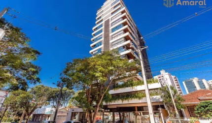 Apartamento Porteira Fechada com Móveis de Fino Acabamento no Edifício Tokaii na Água Verde