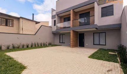 Sobrado com 3 dormitórios para alugar, 126 m² por R$ 4.013,71/mês - Capão da Imbuia - Curitiba/PR