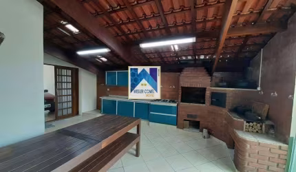 Casa Térrea Ampla com Quintal para Venda no bairro Centro, localizado na cidade de Mogi das Cruzes / SP.