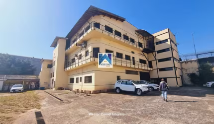 Excelente Imóvel Comercial para Venda no bairro Vila Lavínia.
