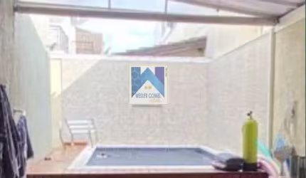 Esta linda casa em condomínio oferece um ambiente ideal para quem busca conforto, privacidade e uma vida tranquila. Com 3 quartos, sendo 1 suíte, o imóvel proporciona todo o espaço