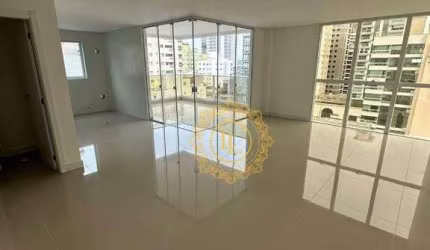 Apartamento com VISTA MAR e 3 Suítes à venda, 120 m² em Meia Praia - Itapema/SC