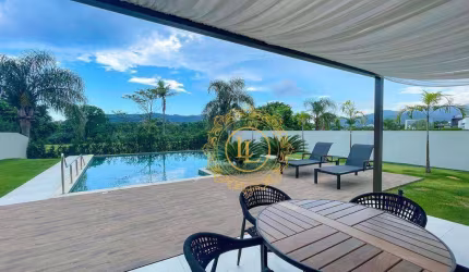 Casa Alto Padrão mobiliada com 4 suítes à venda, 430 m² - Centro - Camboriú/SC