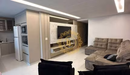 APARTAMENTO MOBILIADO E DECORADO COM 03 SUÍTES E 02 VAGAS PRIVATIVAS  NA MEIA PRAIA
