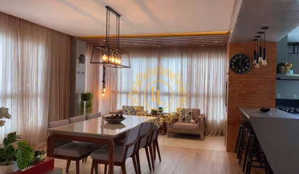 LINDO Apartamento Mobiliado Vista Mar e 04 dormitórios em Meia Praia!